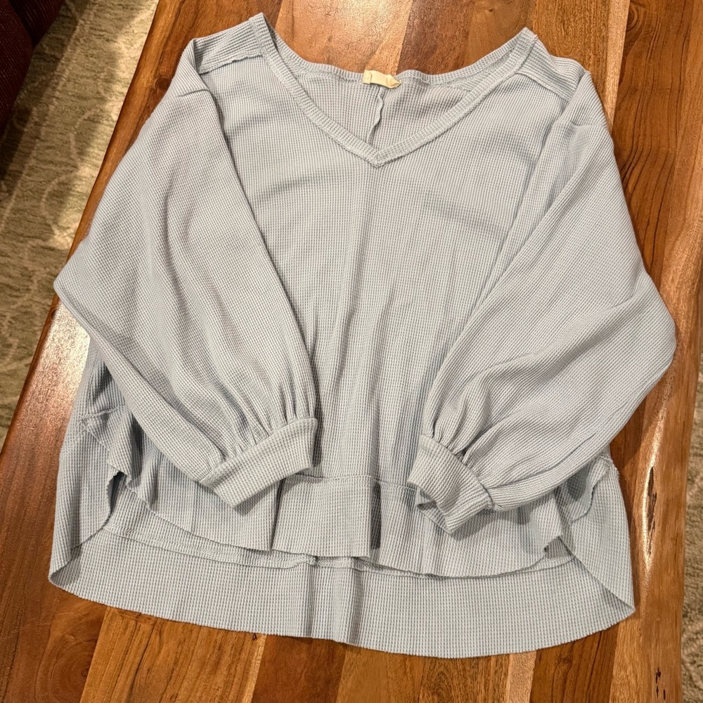 Altar'd State Light Blue Waffle Knit V-Neck Long Sleeve Flowy Top Size S